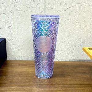 Starbucks 2022 Holiday release Venti white unicorn